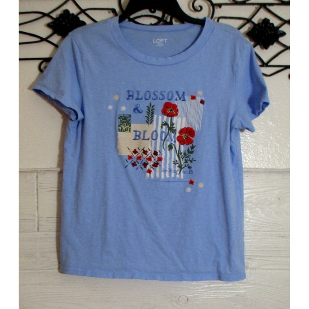LOFT Women's Knit Top Size M Blue Floral Short Sleeve Round Neck
